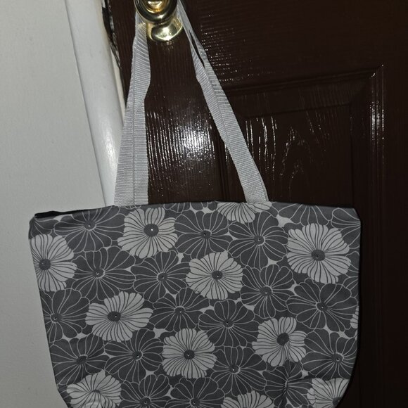 tote bag - Picture 1 of 3